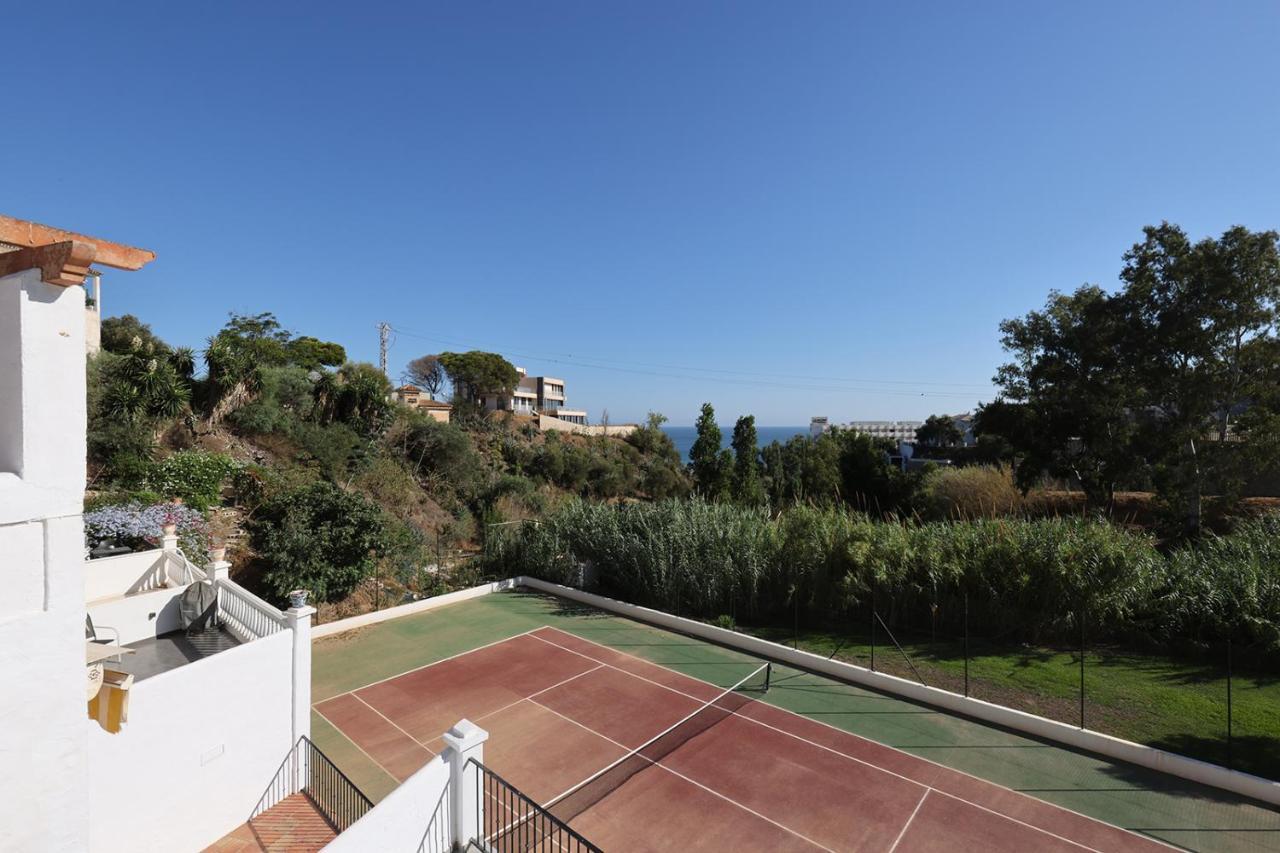 Quaint 2 Bedroom Townhouse With Pool Close To Sea! Benalmádena Exterior foto