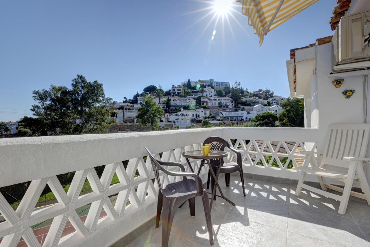 Quaint 2 Bedroom Townhouse With Pool Close To Sea! Benalmádena Exterior foto