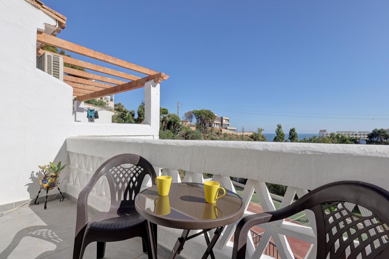 Quaint 2 Bedroom Townhouse With Pool Close To Sea! Benalmádena Exterior foto